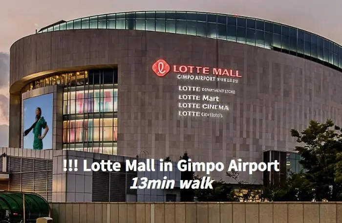 # Gimpo Airport # Songjeong Station 3 Minutes # Hongdae 30 Minutes # Food Street # 5th Floor # Elevator *